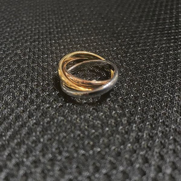 great quality looking fashion brand stainless steel 3 ring ring 18k personality lovers gift friends exchange gifts beautiful, Silver
great quality looking fashion brand stainless steel 3 ring ring 18k personality lovers gift friends exchange gifts beautiful, Silver