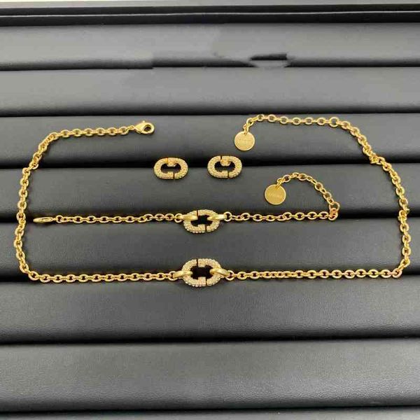 2022 latest factory wholesale necklace new letter diamond inlaid personalized neck chain bracelet earrings fashion trend jewelry batch, Silver
2022 latest factory wholesale necklace new letter diamond inlaid personalized neck chain bracelet earrings fashion trend jewelry batch, Silver