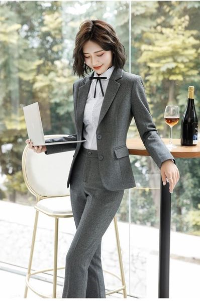 novelty grey formal uniform designs women business suits with pants and jackets coat ladies office work wear pantsuits blazers, White
novelty grey formal uniform designs women business suits with pants and jackets coat ladies office work wear pantsuits blazers, White