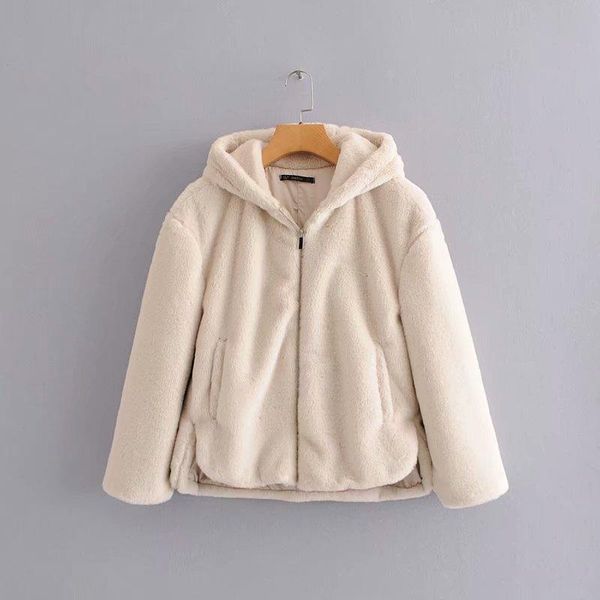women's jackets hy87204-85 euro-american wind 19 lady's fur-like coat with cap and hair, Black;brown
women's jackets hy87204-85 euro-american wind 19 lady's fur-like coat with cap and hair, Black;brown