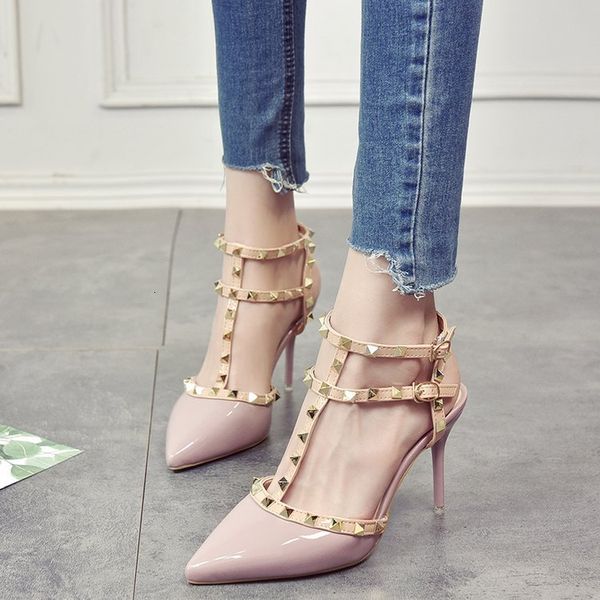 red 2020 new style slim heel high-heeled shoes with straight buckle and willow nail sandals, metal open toe high-heeled women's shoes, Black
red 2020 new style slim heel high-heeled shoes with straight buckle and willow nail sandals, metal open toe high-heeled women's shoes, Black
