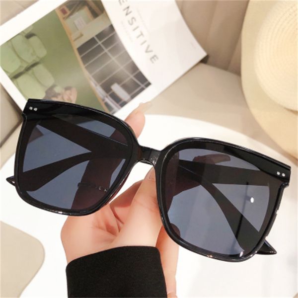 new korean version of the big frame sunglasses women's fashion trendy g big face thin m net red same driving mirror wholesale, Black
new korean version of the big frame sunglasses women's fashion trendy g big face thin m net red same driving mirror wholesale, Black