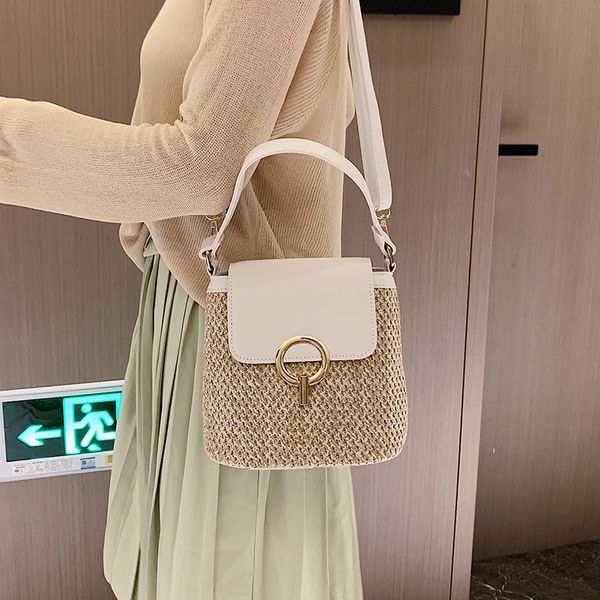 2021 new southeast asian straw wovens small women's bags fashion trend woven shoulder bag
2021 new southeast asian straw wovens small women's bags fashion trend woven shoulder bag