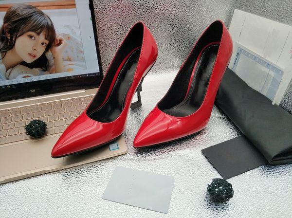 leather spring and summer single shoes women autumn new style patent leather slope heel shallow mouth shoes show thin pointed point flat, Black
leather spring and summer single shoes women autumn new style patent leather slope heel shallow mouth shoes show thin pointed point flat, Black