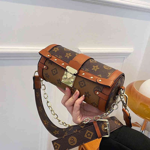 2022 factory wholesale new printed mini pillow personalized single shoulder messenger bag net red super fire chain portable bag
2022 factory wholesale new printed mini pillow personalized single shoulder messenger bag net red super fire chain portable bag