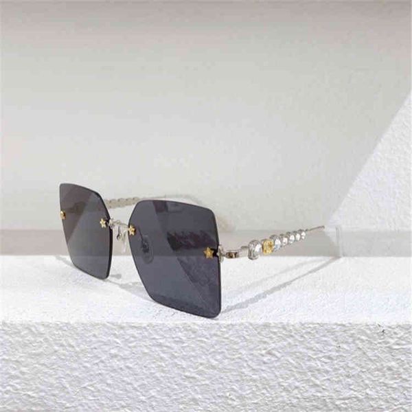 75% off high version g family crystal diamond rivet mirror leg frameless big frame star net red sunglasses gg0644s, White;black
75% off high version g family crystal diamond rivet mirror leg frameless big frame star net red sunglasses gg0644s, White;black
