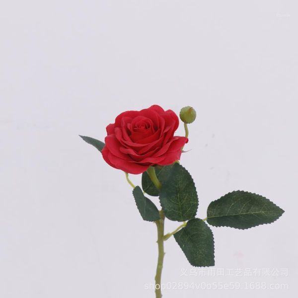 simulation moisture-retaining rose single-branch dutch rose spring-color wedding decoration fake flower wholesale shooting prop1
simulation moisture-retaining rose single-branch dutch rose spring-color wedding decoration fake flower wholesale shooting prop1