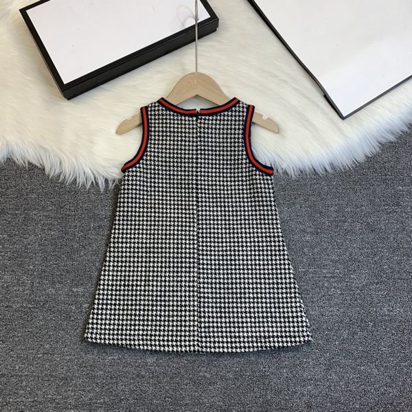 2020 original high design luxury fashion children's clothing girls vest skirt high-grade cotton knitting ing, Red;yellow
2020 original high design luxury fashion children's clothing girls vest skirt high-grade cotton knitting ing, Red;yellow
