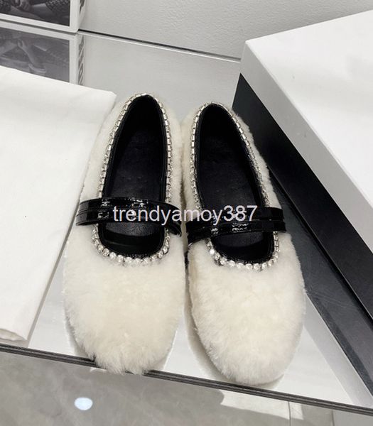sandals wool shoes women wear flat bottomed mary jane wool and cashmere warm lamb single women's cotton in winter, Black
sandals wool shoes women wear flat bottomed mary jane wool and cashmere warm lamb single women's cotton in winter, Black
