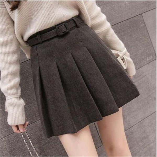 2021 spring and autumn new autumn woolen short skirt pleated skirt short mini women's belted high waist skirts, Black
2021 spring and autumn new autumn woolen short skirt pleated skirt short mini women's belted high waist skirts, Black