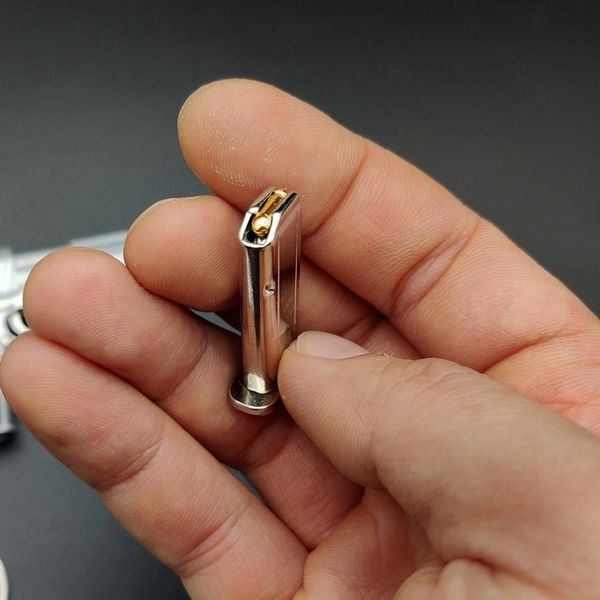 442021 new 1:3 desert eagle pistol gun miniature model keychain full metal shell alloy can not shoot boy birthdaygift wholesale
442021 new 1:3 desert eagle pistol gun miniature model keychain full metal shell alloy can not shoot boy birthdaygift wholesale