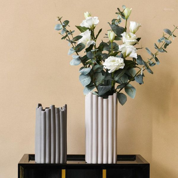creative flower arrangement ceramic vases living room decoration ornament irregular flower vase office deskdecoration crafts1
creative flower arrangement ceramic vases living room decoration ornament irregular flower vase office deskdecoration crafts1