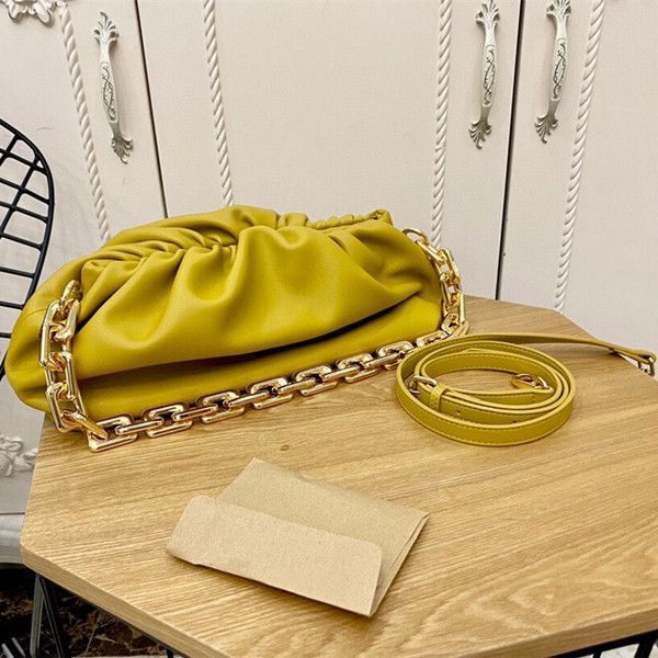 one shoulder armpit bag girl 2020 fashionable new summer fashion net red pleated chain crossbite fairy cloud white
one shoulder armpit bag girl 2020 fashionable new summer fashion net red pleated chain crossbite fairy cloud white
