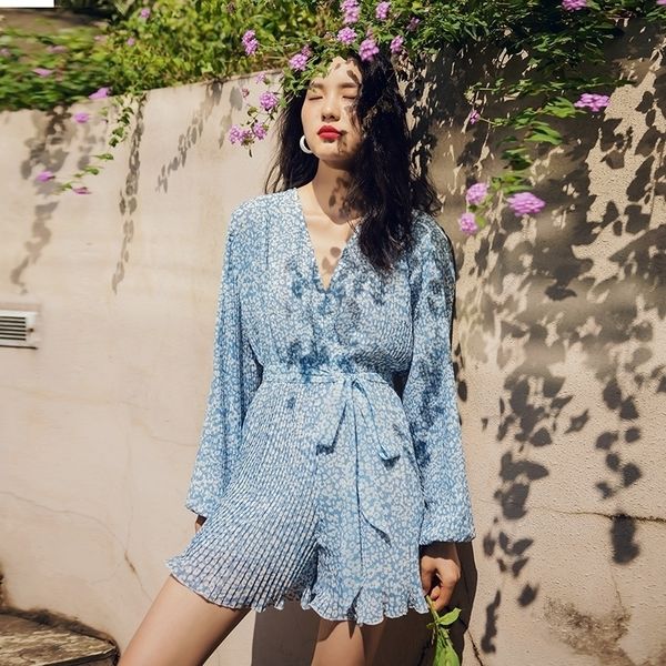 flower print ruffled women blue wide leg short jumpsuit spring lantern sleeve v-neck sashes chiffon romper overalls y200904, Black;white
flower print ruffled women blue wide leg short jumpsuit spring lantern sleeve v-neck sashes chiffon romper overalls y200904, Black;white