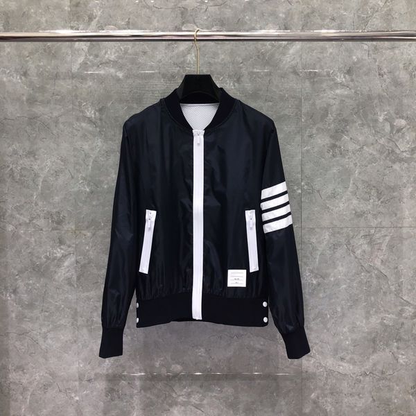 enginnered white 4-bar jackets classic sheer ripsmen's clothing fashion outdoors sport baseball collar bomber jacket zipper spring wate, Black;brown
enginnered white 4-bar jackets classic sheer ripsmen's clothing fashion outdoors sport baseball collar bomber jacket zipper spring wate, Black;brown