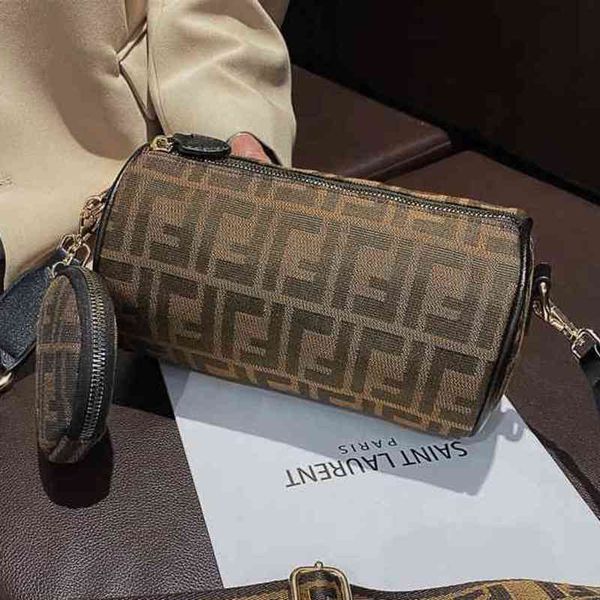 premium purse boston women's bag new fashion wide shoulder belt messenger versatile canvas cylinder pillow handbags
premium purse boston women's bag new fashion wide shoulder belt messenger versatile canvas cylinder pillow handbags