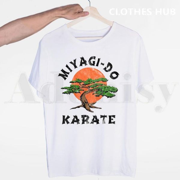 тайская ядовитая змея cobra kai hard strike thirts мужская мода летние футболки футболки thirt tees streetwear harajuku same, White;black
тайская ядовитая змея cobra kai hard strike thirts мужская мода летние футболки футболки thirt tees streetwear harajuku same, White;black