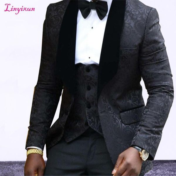 2021 new groomsmen shawl lapel groom tuxedos black /white men suits wedding suit custom made man blazer (jacket+pants+vest)1, White;black
2021 new groomsmen shawl lapel groom tuxedos black /white men suits wedding suit custom made man blazer (jacket+pants+vest)1, White;black