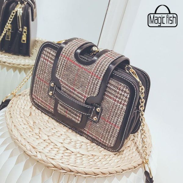 women's leisure messenger magnetic buckle chain small square single shoulder bag a9853/l
women's leisure messenger magnetic buckle chain small square single shoulder bag a9853/l