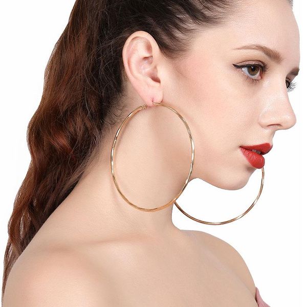 simple exaggerated aros big round circle hoop earrings for women hollow geometric round earrings brincos fashion jewelry xr1162, Golden;silver
simple exaggerated aros big round circle hoop earrings for women hollow geometric round earrings brincos fashion jewelry xr1162, Golden;silver