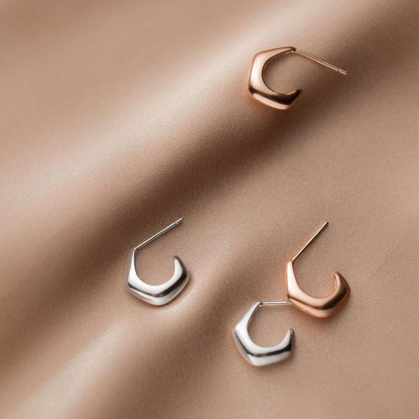 stud s925 silver earrings female korean version of small fresh and simple style multilateral -shaped, Golden;silver
stud s925 silver earrings female korean version of small fresh and simple style multilateral -shaped, Golden;silver