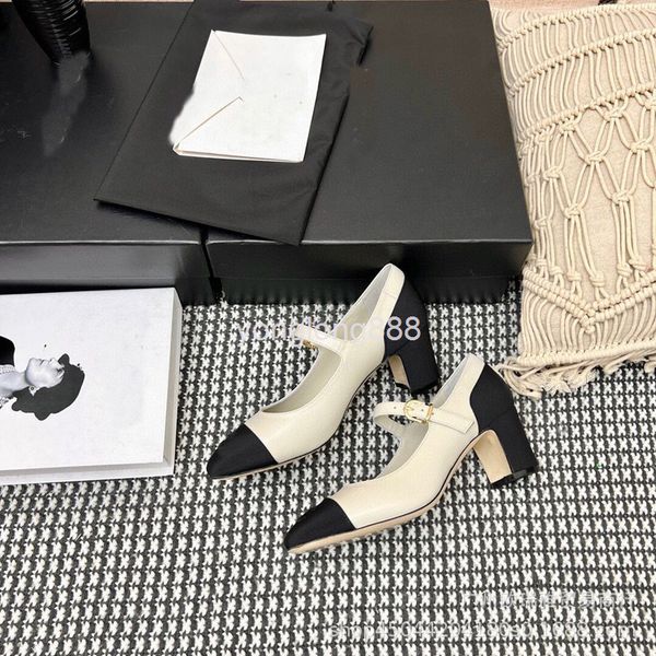 dress shoes spring style temperament french high heels women's simple round head single shoes thick heel one-sided belt mary jane, Black
dress shoes spring style temperament french high heels women's simple round head single shoes thick heel one-sided belt mary jane, Black