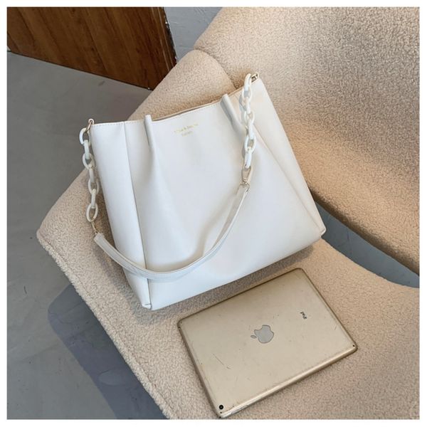 2020 новая большая емкость bagpure colorsimple и versatilefashion trendsingle мешка плеча bagshoulder сумка с большим количеством является п
2020 новая большая емкость bagpure colorsimple и versatilefashion trendsingle мешка плеча bagshoulder сумка с большим количеством является п