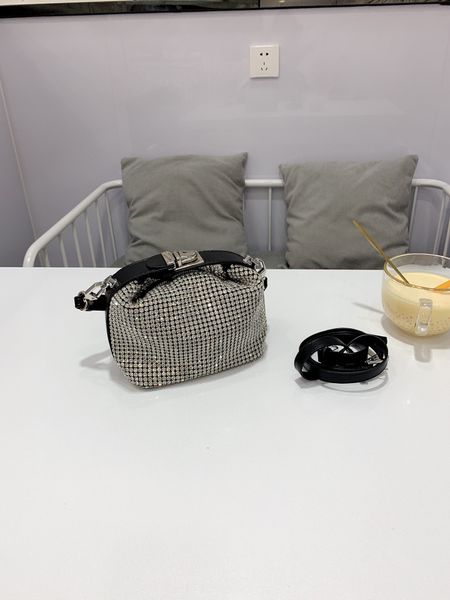 handbag leather bag flip shoulder wallet handbag messenger backpack style school bag clutch bag slippers 2w323
handbag leather bag flip shoulder wallet handbag messenger backpack style school bag clutch bag slippers 2w323