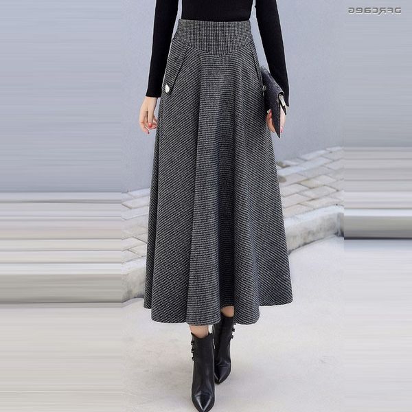 high waist retro plaid woolen women skirts winter fashion warm winter office wool pleated maxi skirt femme saia longa t200324, Black
high waist retro plaid woolen women skirts winter fashion warm winter office wool pleated maxi skirt femme saia longa t200324, Black