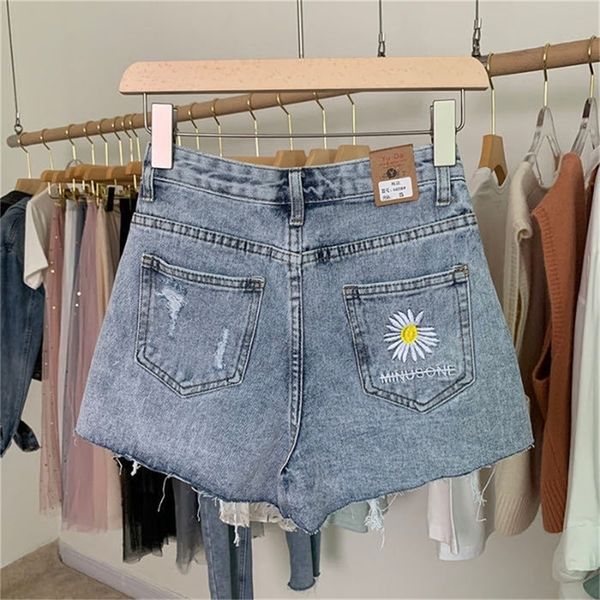 2020 new high-waist denim shorts summer embroidery daisies loose loose thin wide-leg lj200815, White;black
2020 new high-waist denim shorts summer embroidery daisies loose loose thin wide-leg lj200815, White;black