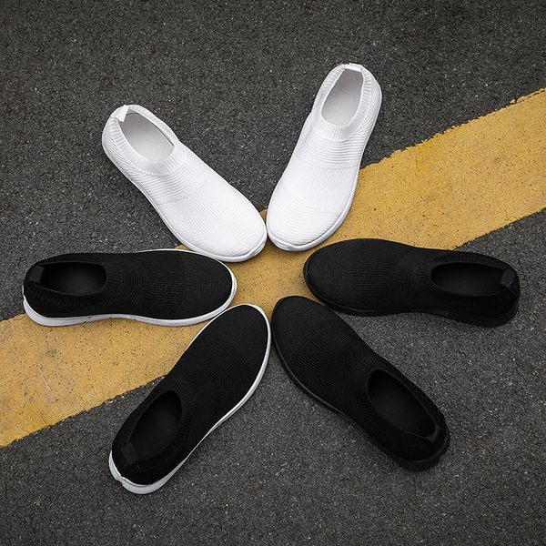 sneakers women vulcanized breathable knitted socks men fashion casual sport light womens running shoes flats, Black;red
sneakers women vulcanized breathable knitted socks men fashion casual sport light womens running shoes flats, Black;red