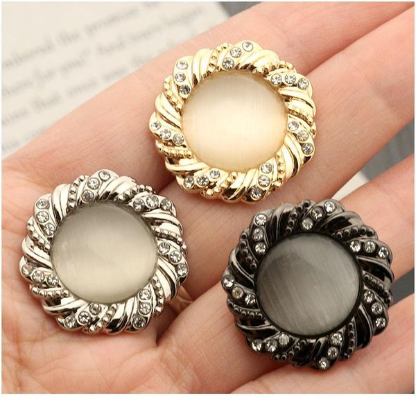 6pcs rhinestone decor flowers black gold metal buttons for crafts jewelry clothing sewing accessories designers scra bbyuuf, Blike;white
6pcs rhinestone decor flowers black gold metal buttons for crafts jewelry clothing sewing accessories designers scra bbyuuf, Blike;white