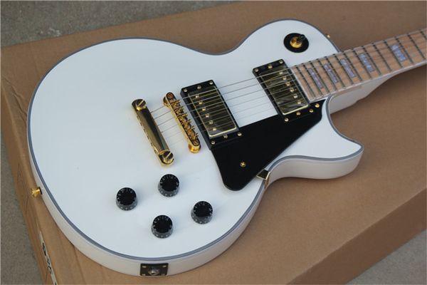 electric guitar, rosewood fingerboard, white electric guitar, gold hardware, solid mahogany body electric guitar
electric guitar, rosewood fingerboard, white electric guitar, gold hardware, solid mahogany body electric guitar
