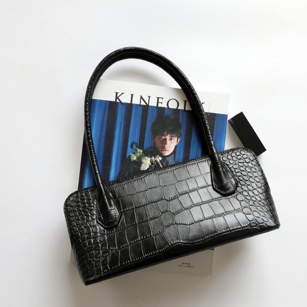 vintage alligator women shoulder bags designer handbags luxury crocodile cow leather crossbody bag chic lock small flap bag
vintage alligator women shoulder bags designer handbags luxury crocodile cow leather crossbody bag chic lock small flap bag
