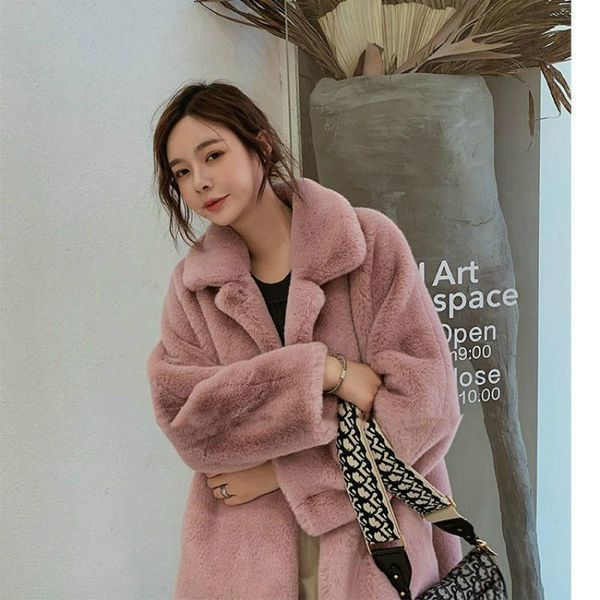 2002 new winter women solid long coats loose turn-down collar faux fur jackets ladies thick warm plus size coat b70, Black
2002 new winter women solid long coats loose turn-down collar faux fur jackets ladies thick warm plus size coat b70, Black
