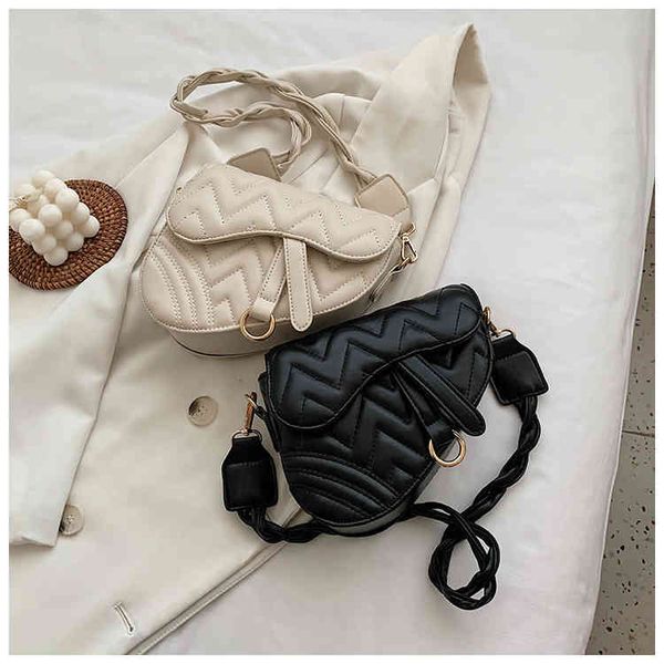 factory wholesale small bag female summer fashion korean version net red embroidered thread portable saddle leisure broadband single shoulde
factory wholesale small bag female summer fashion korean version net red embroidered thread portable saddle leisure broadband single shoulde