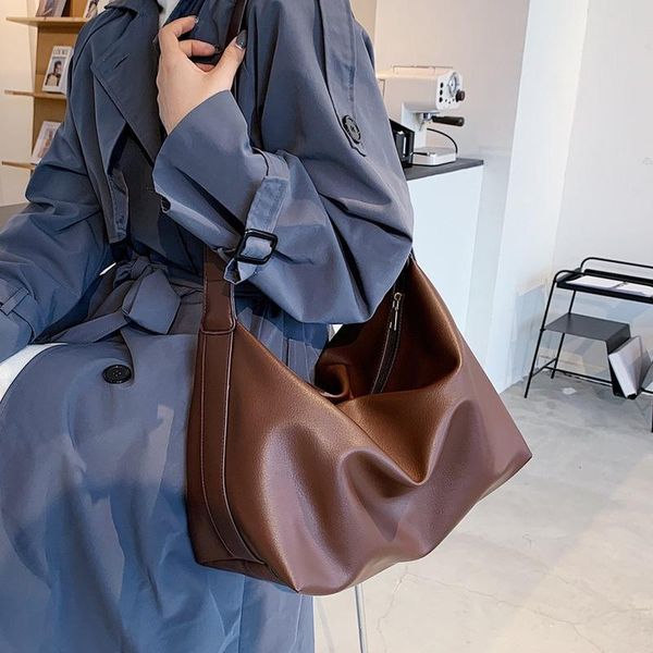 large-capacity bag female 2020 new trendy net red tote bag niche one-shoulder messenger large college student class
large-capacity bag female 2020 new trendy net red tote bag niche one-shoulder messenger large college student class