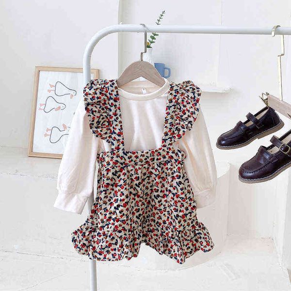 2021 autumn korean style children's clothing girls cotton knitted floral lotus leaf dress+t-shirt set two-piece kids clothes g220217, White
2021 autumn korean style children's clothing girls cotton knitted floral lotus leaf dress+t-shirt set two-piece kids clothes g220217, White