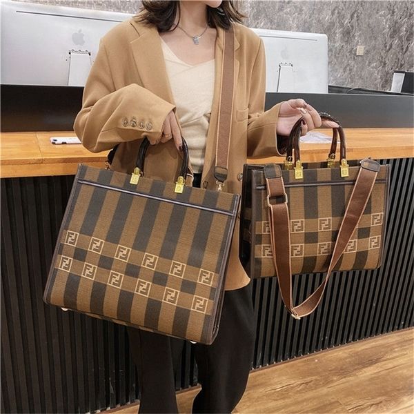 70% off deals online net red lin same canvas stripe one shoulder hand women's large capacity bag autumn winter fashion wholesale store
70% off deals online net red lin same canvas stripe one shoulder hand women's large capacity bag autumn winter fashion wholesale store