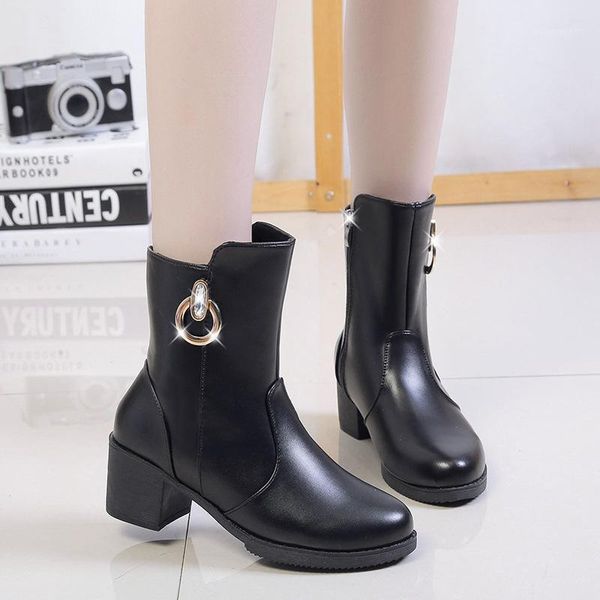 women boots winter 2020 thick heel short boots mid-heeled warm black pu leather ankle zipper platform shoes1
women boots winter 2020 thick heel short boots mid-heeled warm black pu leather ankle zipper platform shoes1