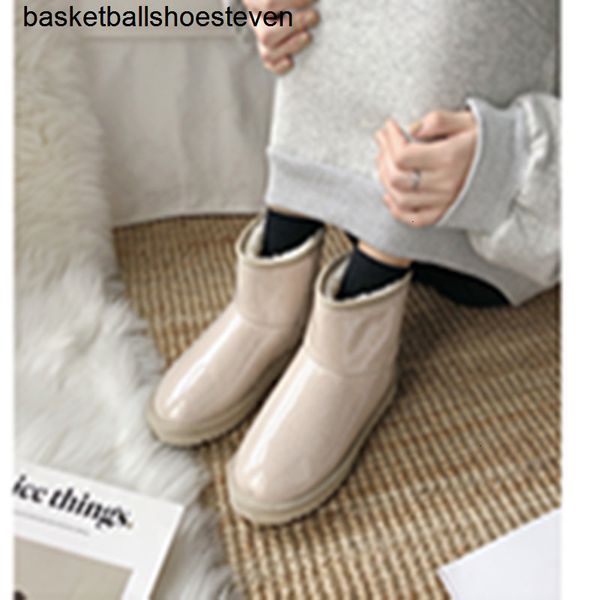 rain snow boots women new fashion fur integrated short tube outdoor winter women shoes
rain snow boots women new fashion fur integrated short tube outdoor winter women shoes