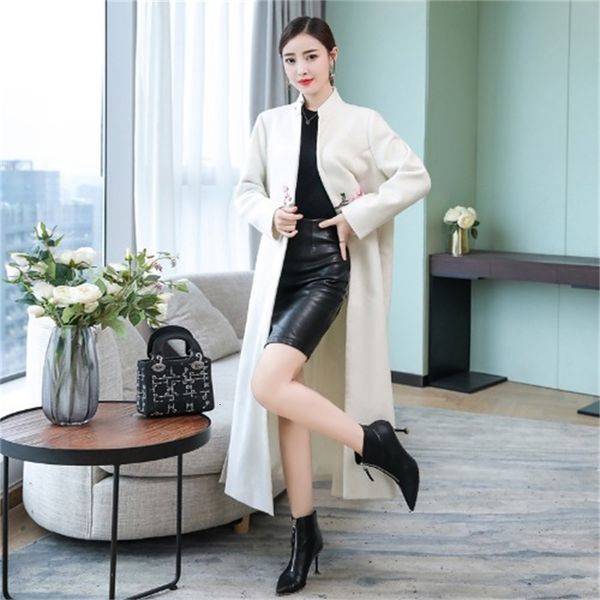 new autumn and 2021 winter art jacket chinese style embroidered overknee coat mid wool length qtoq, Black
new autumn and 2021 winter art jacket chinese style embroidered overknee coat mid wool length qtoq, Black
