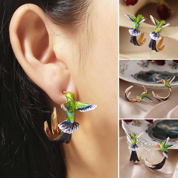 2021new style flying green hummingbird simulation painting oil earrings fashion animal fine jewelry cute female eardrops studs, Golden;silver
2021new style flying green hummingbird simulation painting oil earrings fashion animal fine jewelry cute female eardrops studs, Golden;silver