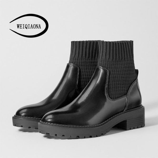 weiqiaona 2020 new winter women shoes brand design round toe short boots low heels ladies shoes dress stars model, Black
weiqiaona 2020 new winter women shoes brand design round toe short boots low heels ladies shoes dress stars model, Black