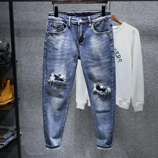 2020 autumn light blue mat with holes and casual nine point jeans for men's slim fit and small feet cool trouser 0438
2020 autumn light blue mat with holes and casual nine point jeans for men's slim fit and small feet cool trouser 0438