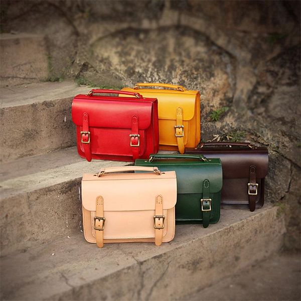 ladies bag casual classic leather manual vegetable tanned layer cowhide one-shoulder portable messenger cambridge bag
ladies bag casual classic leather manual vegetable tanned layer cowhide one-shoulder portable messenger cambridge bag