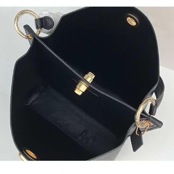 luxury handbag the new 2020 charlie bucket bag senior shoulder hand feeling restoring ancient ways litchi grain leather handbag
luxury handbag the new 2020 charlie bucket bag senior shoulder hand feeling restoring ancient ways litchi grain leather handbag