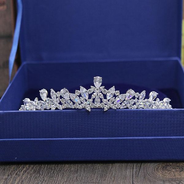 slbridal gorgeous cubic zircon wedding tiara cz bridal headband queen princess pageant party crown bridesmaids women jewelry, Golden;silver
slbridal gorgeous cubic zircon wedding tiara cz bridal headband queen princess pageant party crown bridesmaids women jewelry, Golden;silver