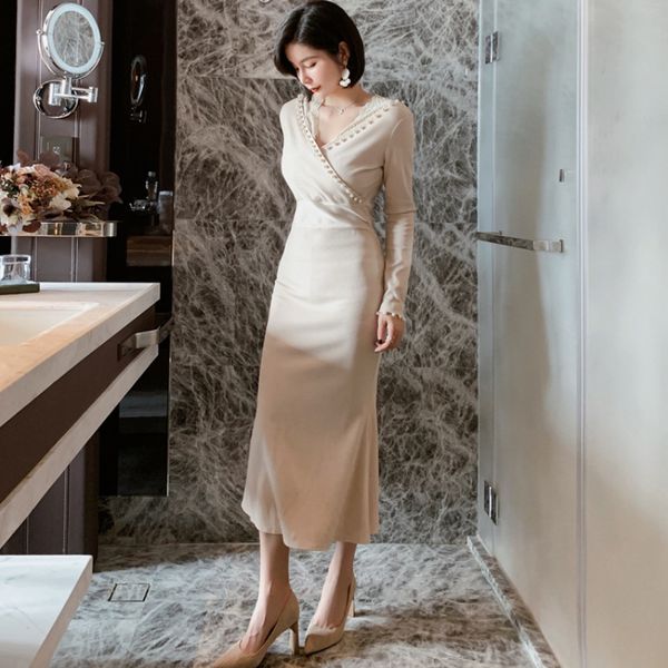 2021 new elegant female autumn mesh long thin ladies pencil dress qa4a, Black;gray
2021 new elegant female autumn mesh long thin ladies pencil dress qa4a, Black;gray