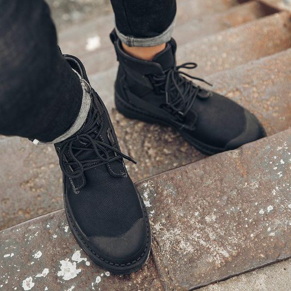 outdoor male flat sneaker causal for fashion boots man loafers sports casual leather black footwear mens breathable casual 
outdoor male flat sneaker causal for fashion boots man loafers sports casual leather black footwear mens breathable casual